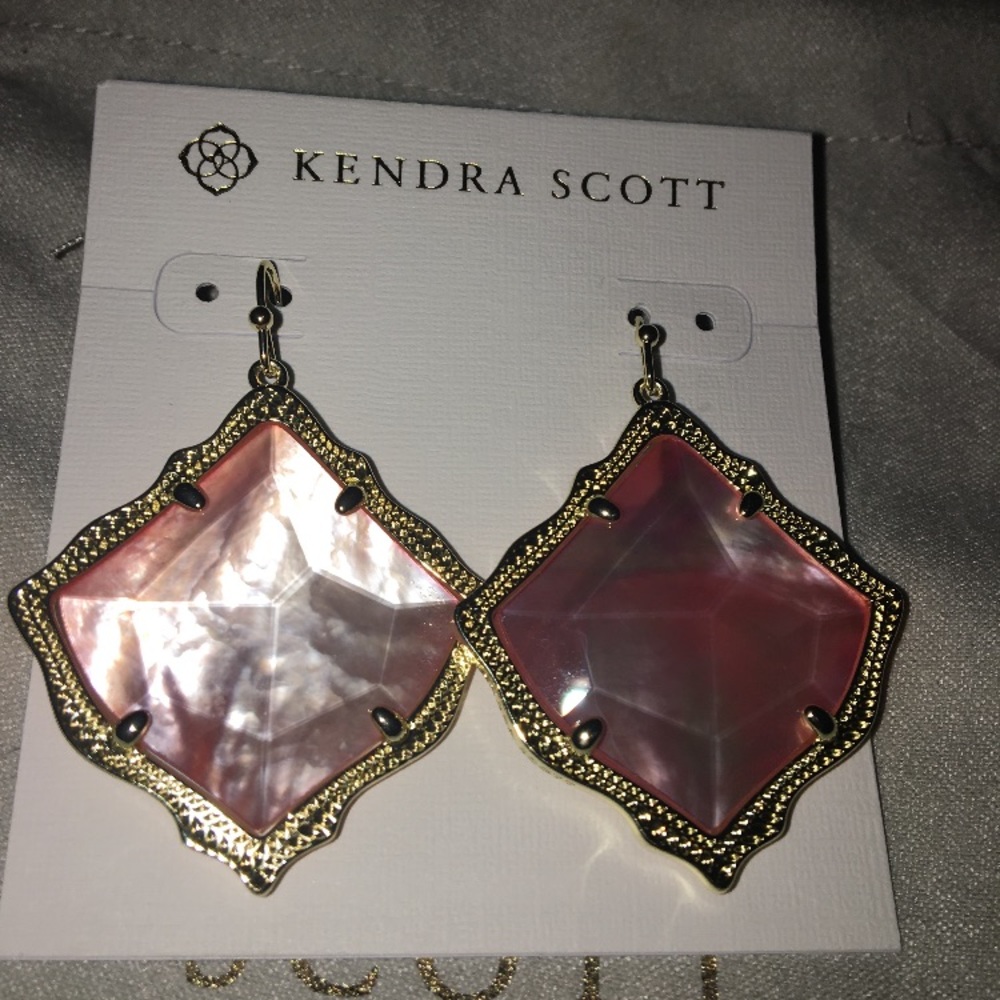 Kendra Scott Kirsten earrings